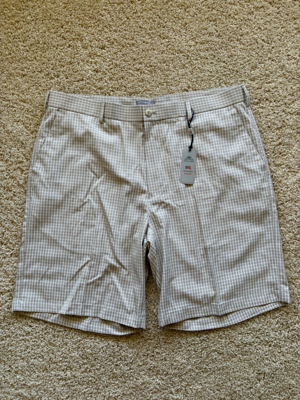 Peter Millar Crown Sport EA Performance Shorts Khaki Check Size 38 NWT